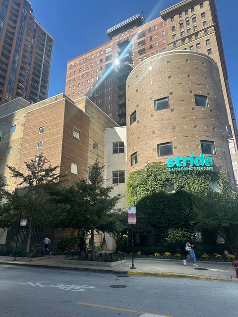 40 E 9th Street 402 Chicago IL 60605
