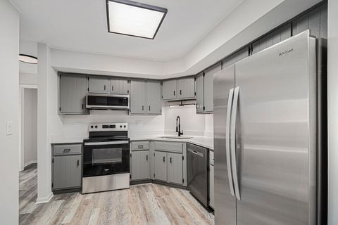 Tiny photo for 319 Dunning Avenue #3A, West Dundee, IL 60118 (MLS # 12606363)