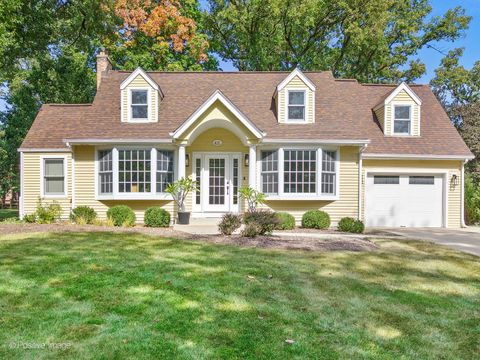Photo of 411 Birchwood Road, Hinsdale, IL 60521 (MLS # 12591622)