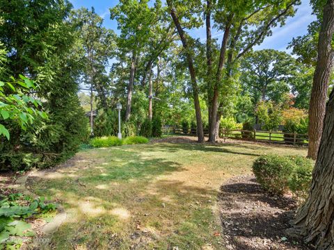 Tiny photo for 411 Birchwood Road, Hinsdale, IL 60521 (MLS # 12591622)