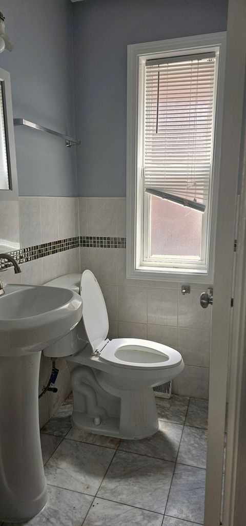Tiny photo for 5115 N Springfield Avenue #B, Chicago, IL 60625 (MLS # 12410193)
