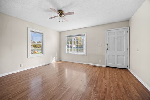 Tiny photo for 1020 S Park Boulevard, Streamwood, IL 60107 (MLS # 12511018)