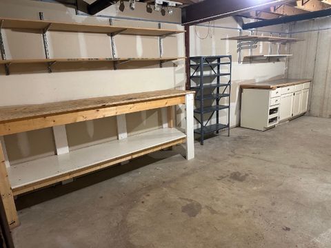 Tiny photo for 9375 Hamilton Court #E, Des Plaines, IL 60016 (MLS # 12538440)