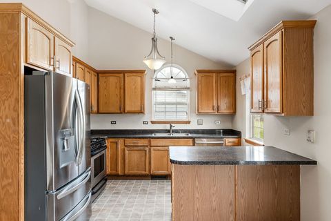 Tiny photo for 18020 Charlotte Drive, Lansing, IL 60438 (MLS # 12446614)