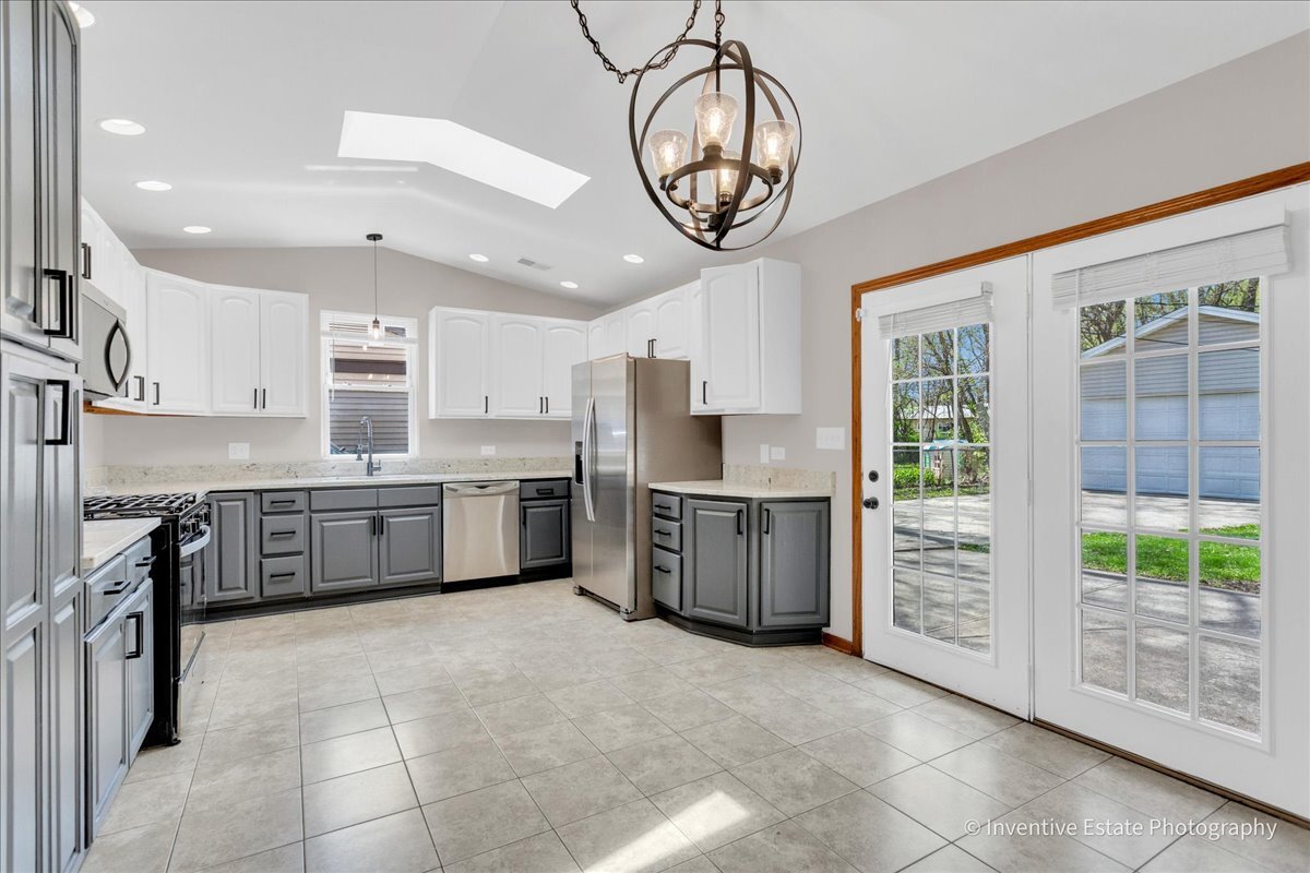 16018 Saint Louis Avenue