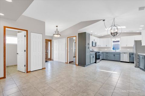 Tiny photo for 16018 Saint Louis Avenue, Markham, IL 60428 (MLS # 12612869)