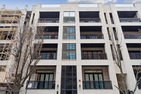 232 S Green Street 4S Chicago IL 60607