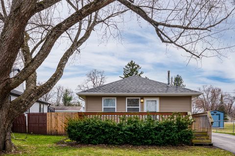 Photo of 7607 Hickory Road, Wonder Lake, IL 60097 (MLS # 12602016)