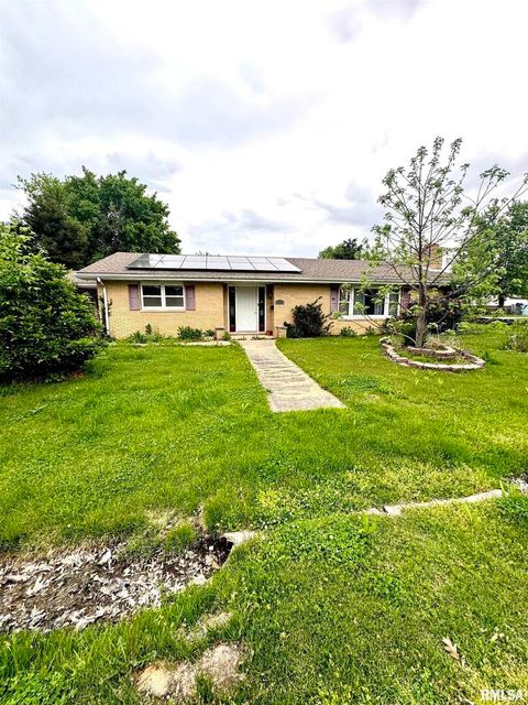 Photo of 1001 W 6TH Street, West Frankfort, IL 62896 (MLS # QC4262735)
