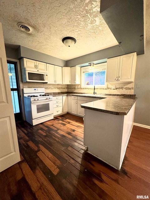 Tiny photo for 1001 W 6TH Street, West Frankfort, IL 62896 (MLS # QC4262735)