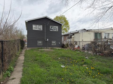 Tiny photo for 11361 S Racine Avenue, Chicago, IL 60643 (MLS # 12619756)