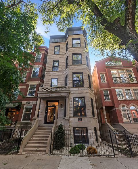 3517 N Reta Avenue 3R Chicago IL 60657