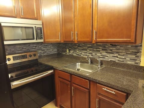 Tiny photo for 5813 Oakwood Drive #D, Lisle, IL 60532 (MLS # 12720910)