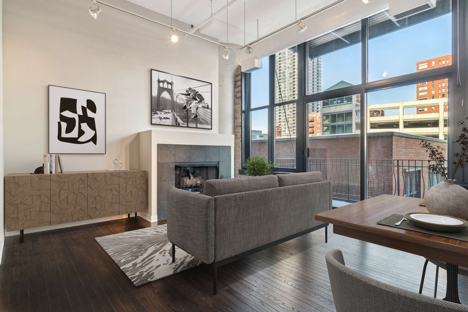 333 W Hubbard Street 502