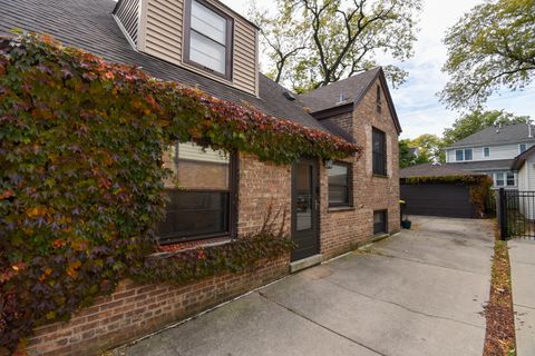 Tiny photo for 736 S Ashland Avenue, La Grange, IL 60525 (MLS # 12496200)