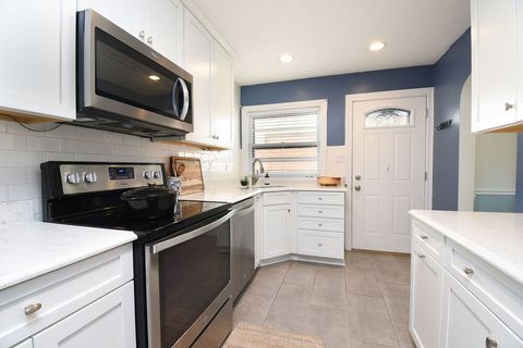 Tiny photo for 736 S Ashland Avenue, La Grange, IL 60525 (MLS # 12496200)