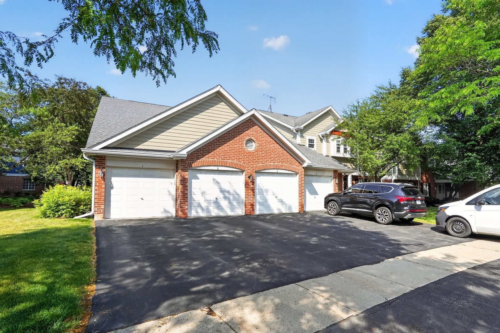 2434 Charleston Drive 3