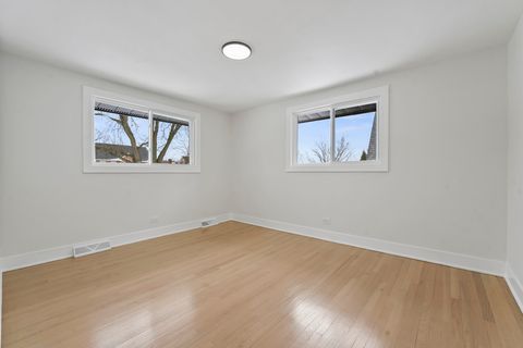 Tiny photo for 778 Wilson Avenue, Glen Ellyn, IL 60137 (MLS # 12607106)