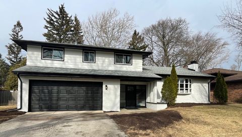 Photo of 778 Wilson Avenue, Glen Ellyn, IL 60137 (MLS # 12607106)