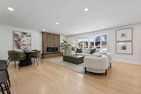 Tiny photo for 778 Wilson Avenue, Glen Ellyn, IL 60137 (MLS # 12607106)