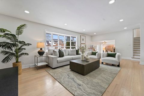 Tiny photo for 778 Wilson Avenue, Glen Ellyn, IL 60137 (MLS # 12607106)