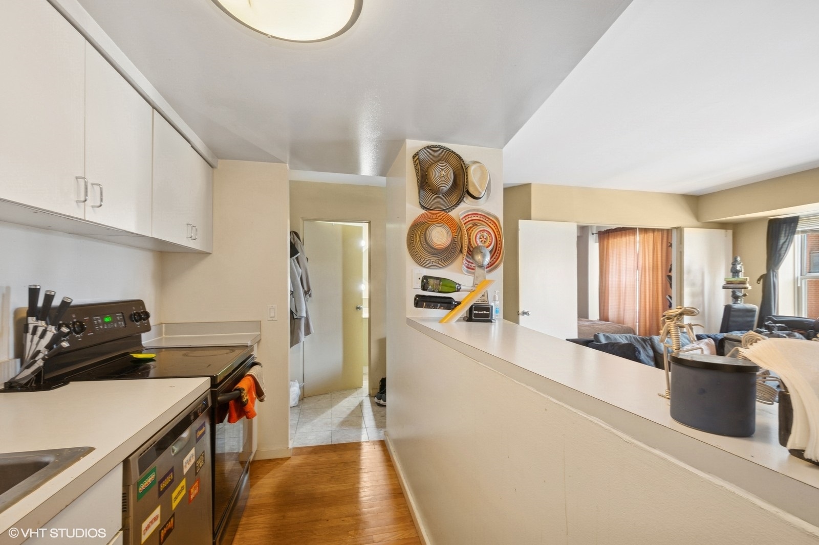 40 E 9th Street 1114