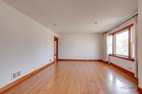 Tiny photo for 555 Longfellow Avenue, Deerfield, IL 60015 (MLS # 12601163)