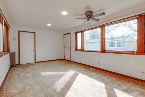 Tiny photo for 555 Longfellow Avenue, Deerfield, IL 60015 (MLS # 12601163)