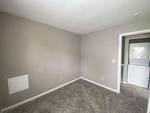 Tiny photo for 612 E Campus Drive #B12, Carbondale, IL 62901 (MLS # 12735063)