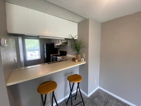 Tiny photo for 612 E Campus Drive #B12, Carbondale, IL 62901 (MLS # 12735063)