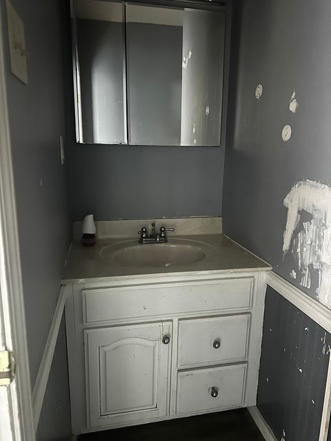 Tiny photo for 415 S PARK Street, Sesser, IL 62884 (MLS # EB458250)