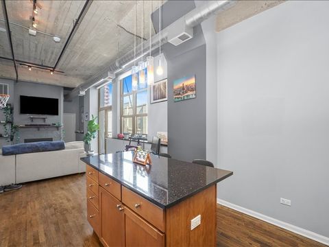 Tiny photo for 758 N LARRABEE Street #826, Chicago, IL 60610 (MLS # 12445585)