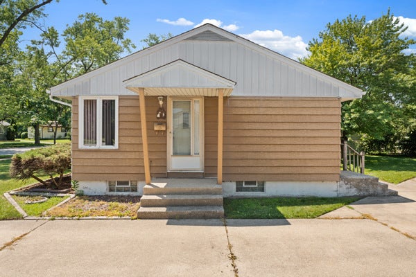 99 Indianwood Drive