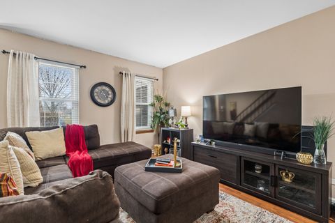 Tiny photo for 404 Ballard Drive, Algonquin, IL 60102 (MLS # 12605435)