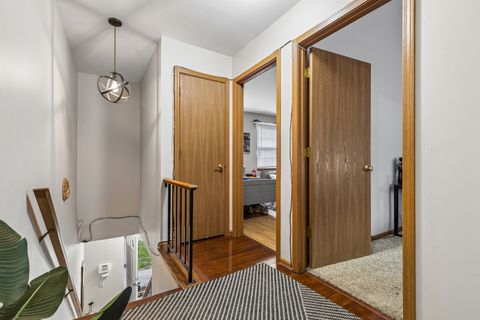 Tiny photo for 404 Ballard Drive, Algonquin, IL 60102 (MLS # 12605435)