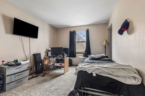 Tiny photo for 404 Ballard Drive, Algonquin, IL 60102 (MLS # 12605435)