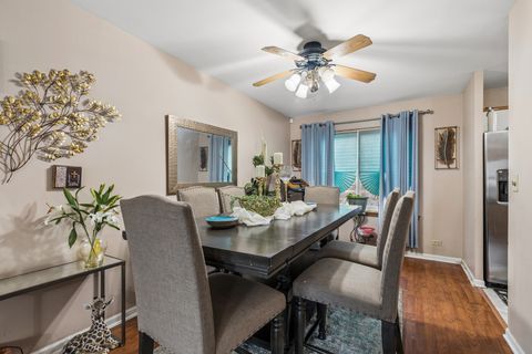 Tiny photo for 404 Ballard Drive, Algonquin, IL 60102 (MLS # 12605435)