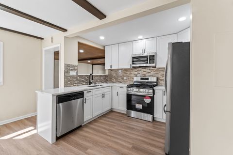 Tiny photo for 7730 Virginia Court, Willowbrook, IL 60527 (MLS # 12543316)