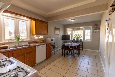 Tiny photo for 5029 N Nagle Avenue, Chicago, IL 60630 (MLS # 12592733)