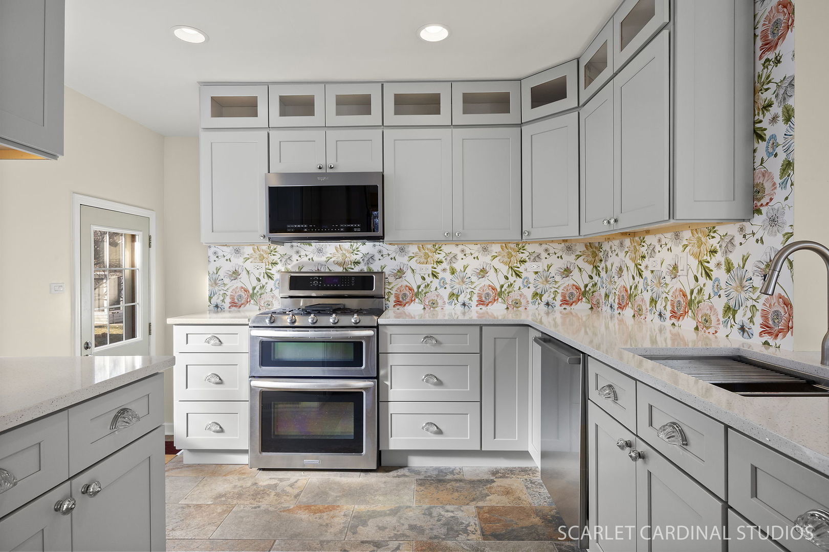 882 Hillside Avenue