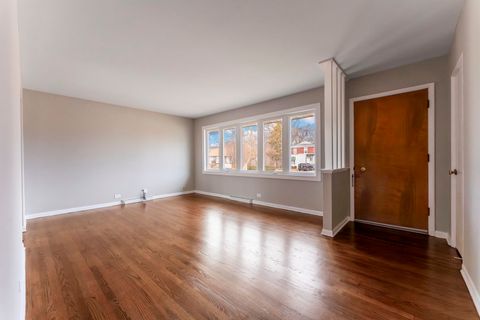 Tiny photo for 4904 W Hawthorne Avenue, Hillside, IL 60162 (MLS # 12537671)