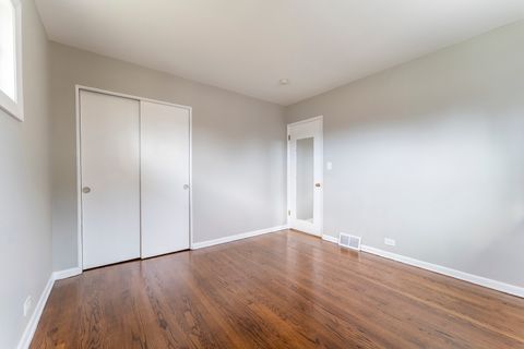 Tiny photo for 4904 W Hawthorne Avenue, Hillside, IL 60162 (MLS # 12537671)