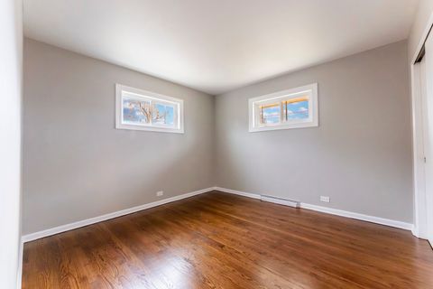 Tiny photo for 4904 W Hawthorne Avenue, Hillside, IL 60162 (MLS # 12537671)