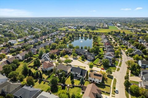 Tiny photo for 2538 Needham Court, Aurora, IL 60503 (MLS # 12384467)