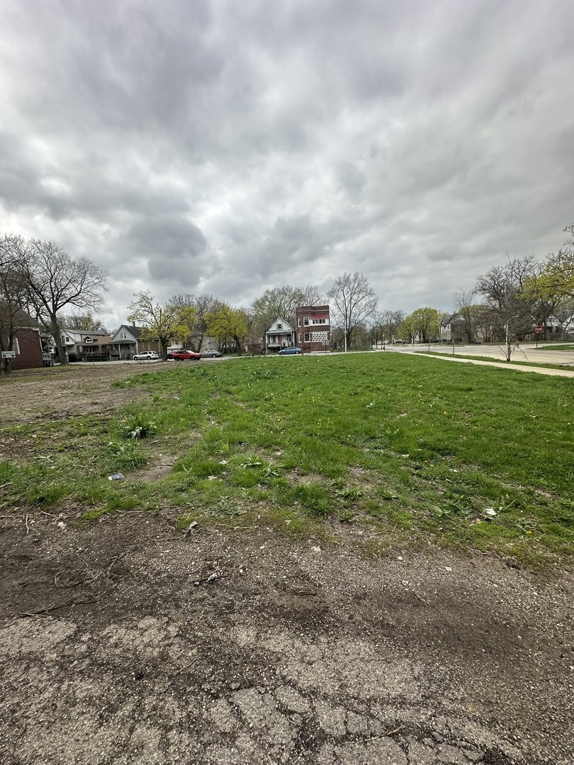 6005 S Morgan Street