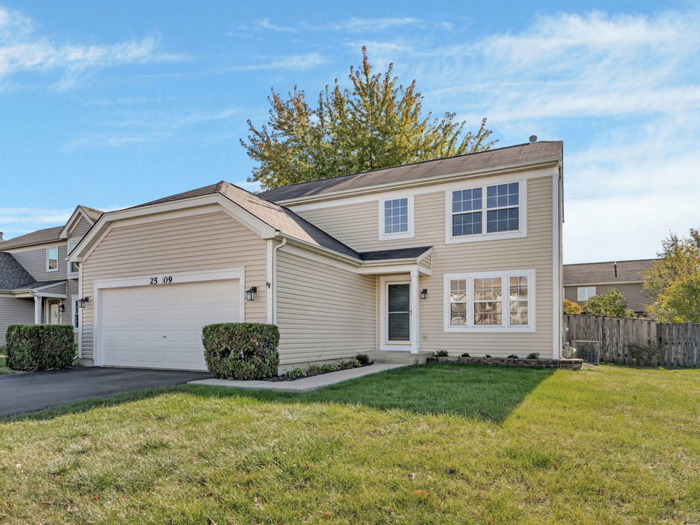 2509 Rosehall Lane
