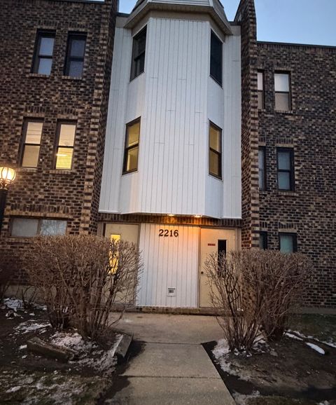 Tiny photo for 2216 Country Club Drive #25, Woodridge, IL 60517 (MLS # 12597753)
