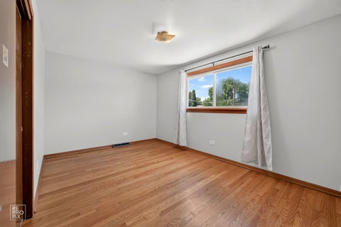 Tiny photo for 9132 Meade Avenue, Oak Lawn, IL 60453 (MLS # 12718507)