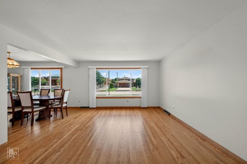Tiny photo for 9132 Meade Avenue, Oak Lawn, IL 60453 (MLS # 12718507)