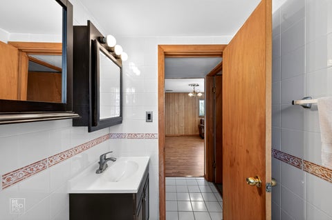 Tiny photo for 9132 Meade Avenue, Oak Lawn, IL 60453 (MLS # 12718507)
